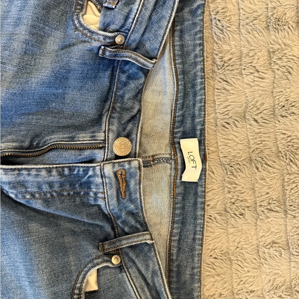 LOFT Outlet Size 12 Curvy Boyfriend Jean - Picture 2 of 4